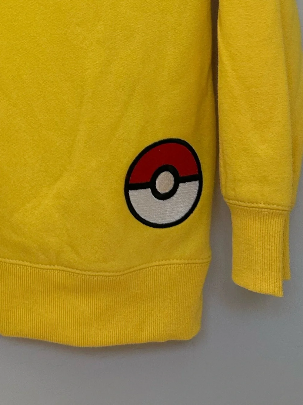 Pokémon Pikachu Yellow Zip-Up Hoodie Kids XL Lightning Bolt 3D Ear Hood